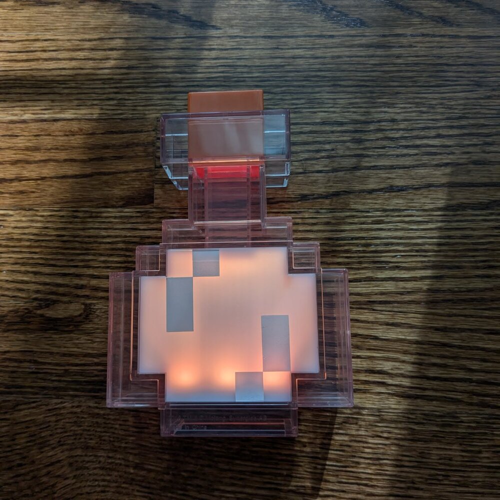 ⭐ ThinkGeek Minecraft Color-Changing Potion Bottle - Picture 6 of 10